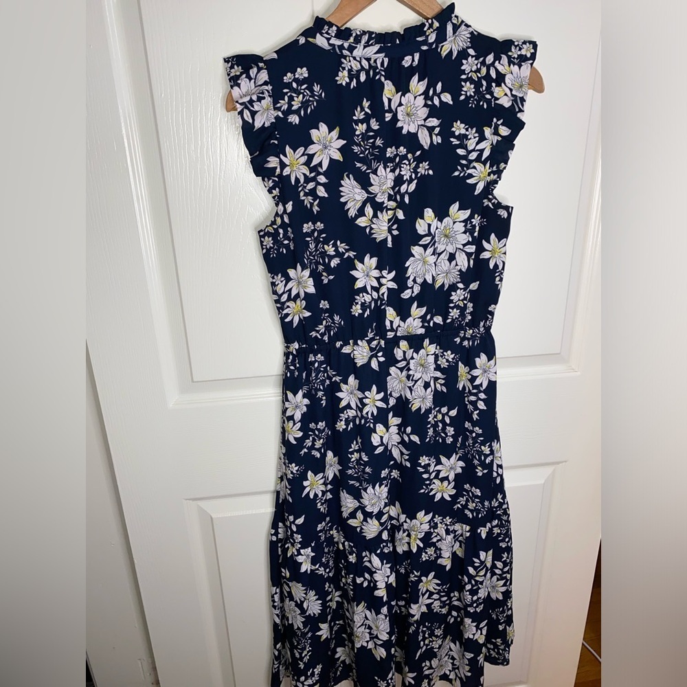 Banana Republic Tie Front Floral Ruffled Midi Dress size 10, Navy Blue Flowy - Picture 6 of 6